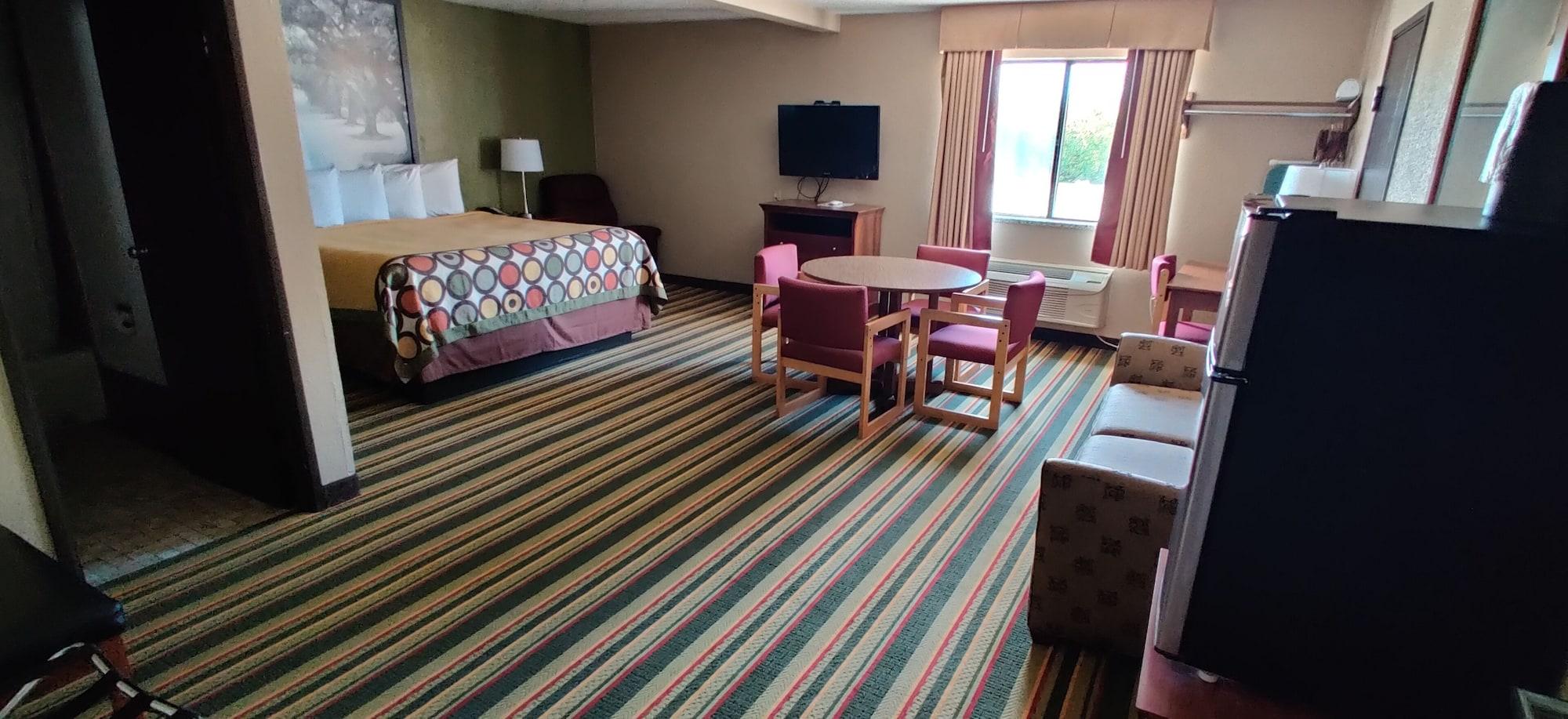 Super 8 By Wyndham Champaign Motel Eksteriør billede